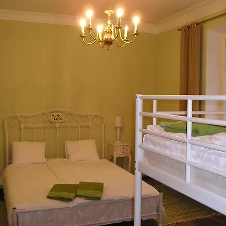 Paslepa Mois Apartment *