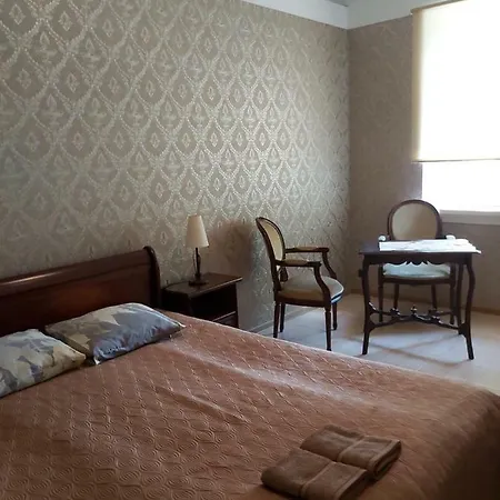 Apartment Paslepa Mois *